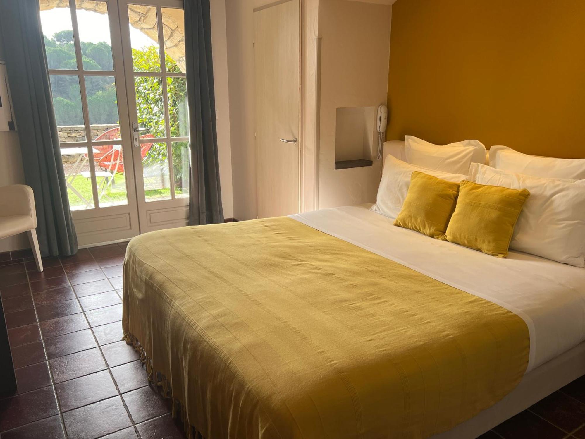 Logis Hotel Restaurant La Bergerie Aragon Экстерьер фото
