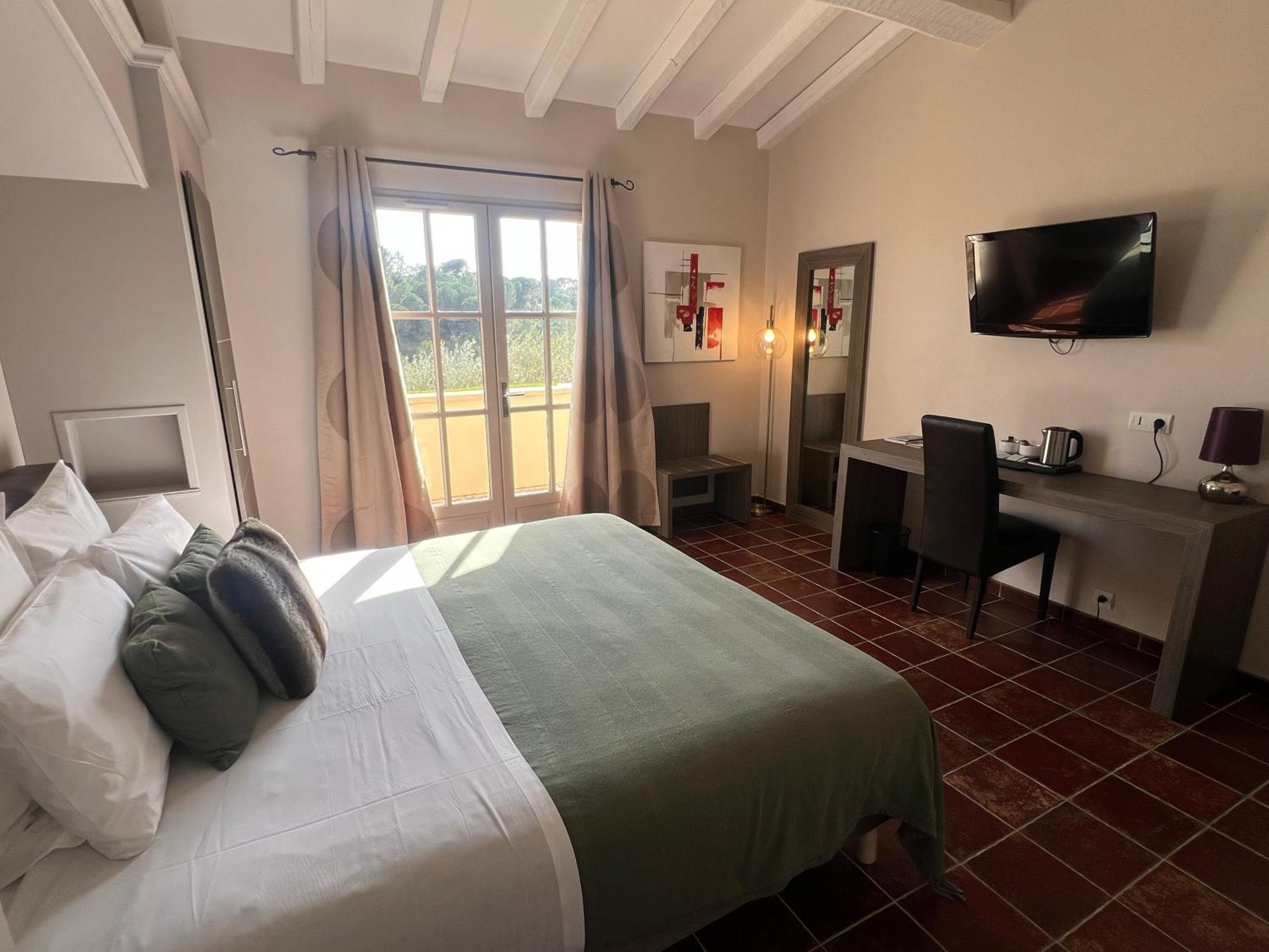 Logis Hotel Restaurant La Bergerie Aragon Экстерьер фото